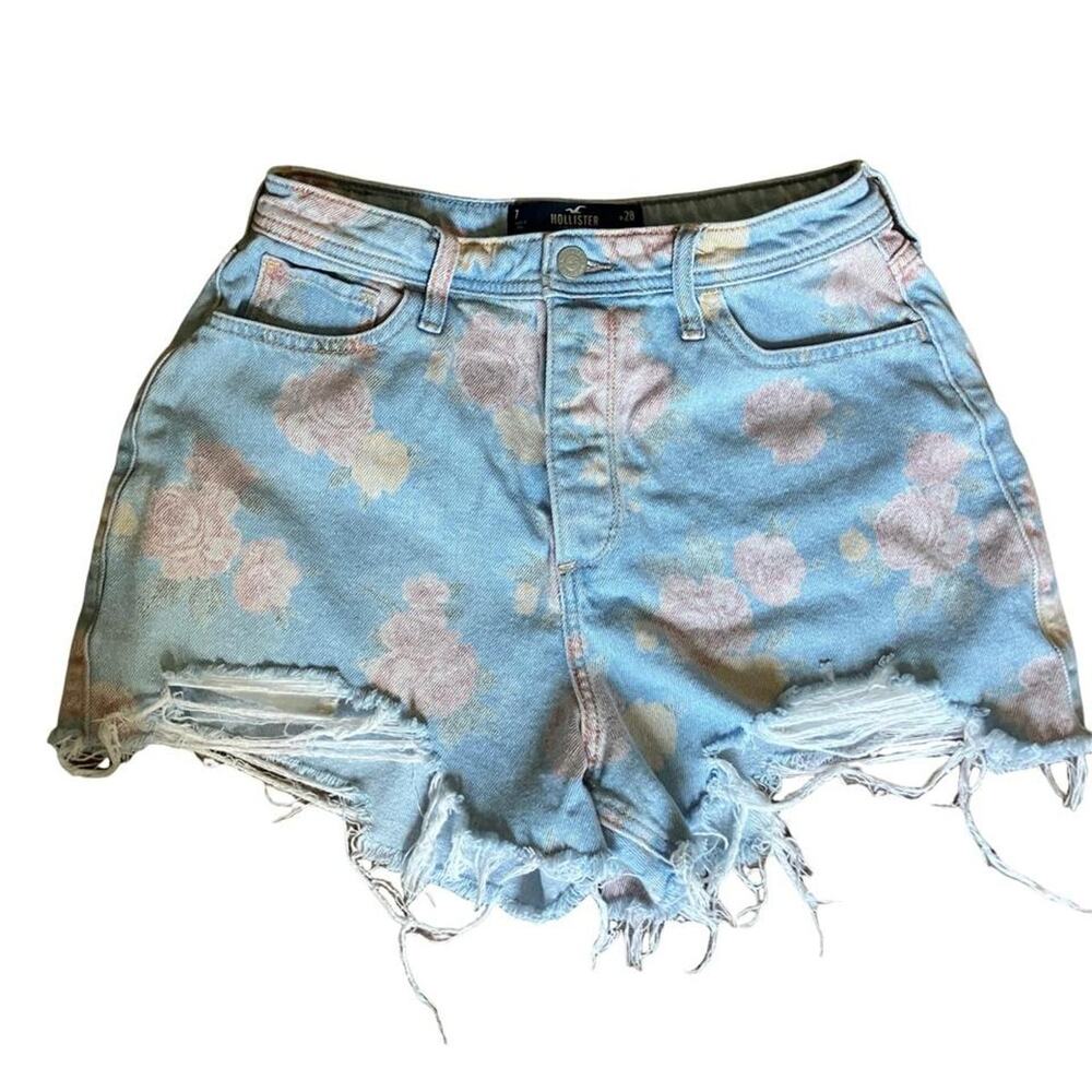 Super cool Hollister Curvy Ultra High-Rise mom shorts 3” size 28
